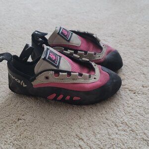 Evolve Women's Climbing Shoes